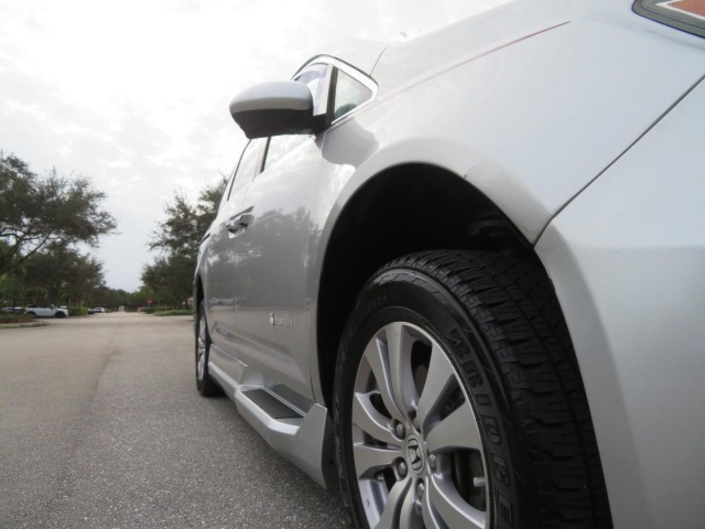 2014 Silver /GRAY Honda Odyssey EX-L (5FNRL5H68EB) with an 3.5L V6 SOHC 24V engine, 6-Speed Automatic transmission, located at 4301 Oak Circle #19, Boca Raton, FL, 33431, (954) 561-2499, 26.388861, -80.084038 - You are looking at Gorgeous Low Mileage 2014 Honda Odyssey EX-L Braunability Freedom Van Handicap Van Wheelchair Van Conversion Van with 25K Original Miles, Power Side Entry Ramp with Kneeling Van Function, Passenger Side Quick Lock System (same as ez lock), Quick Release Front Seats, Tie Down Syste - Photo#31